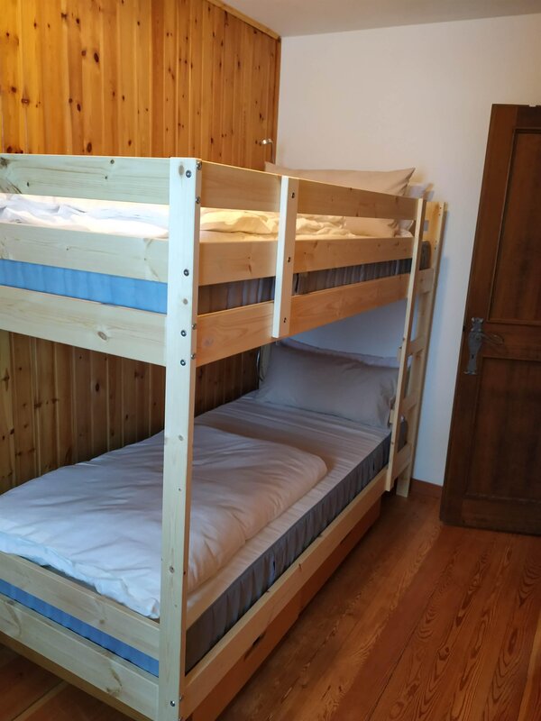Bedroom with big bunkbed (90x200)